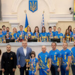 Юні чемпіони Дніпропетровщини зустрілися з головою облради: натхнення перед європейським стартом